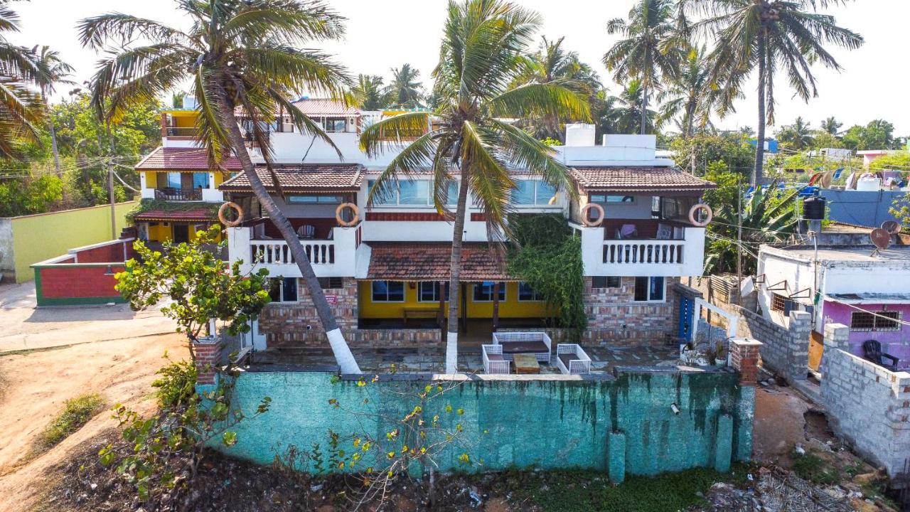 Mermaid Island Beach Resorts Puducherry Buitenkant foto
