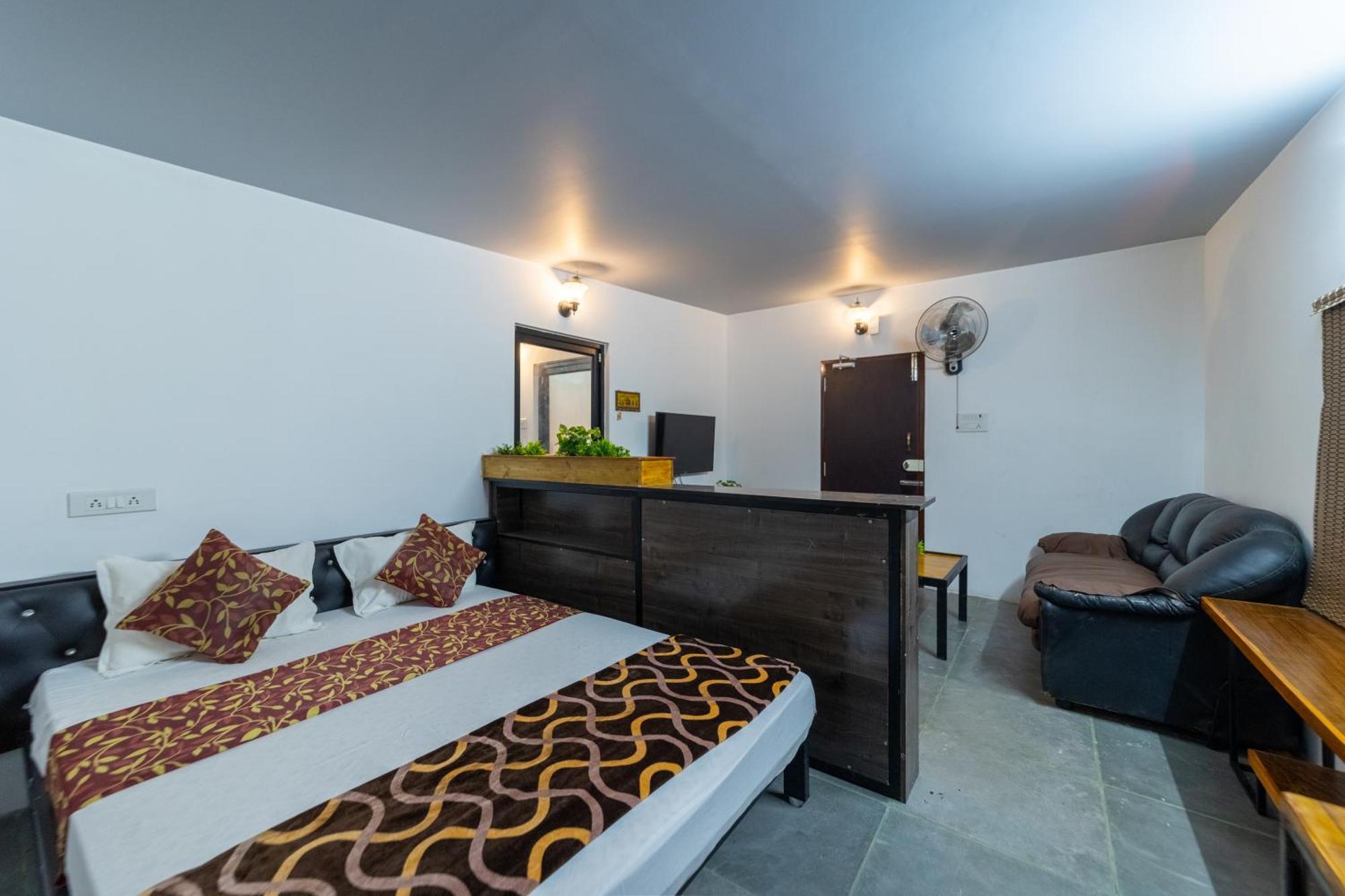 Mermaid Island Beach Resorts Puducherry Buitenkant foto